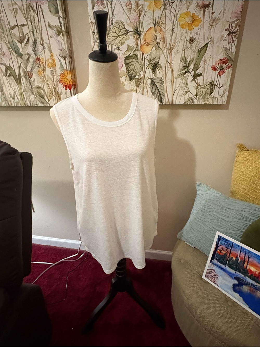 Old Navy White Women's Sleeveless Tank